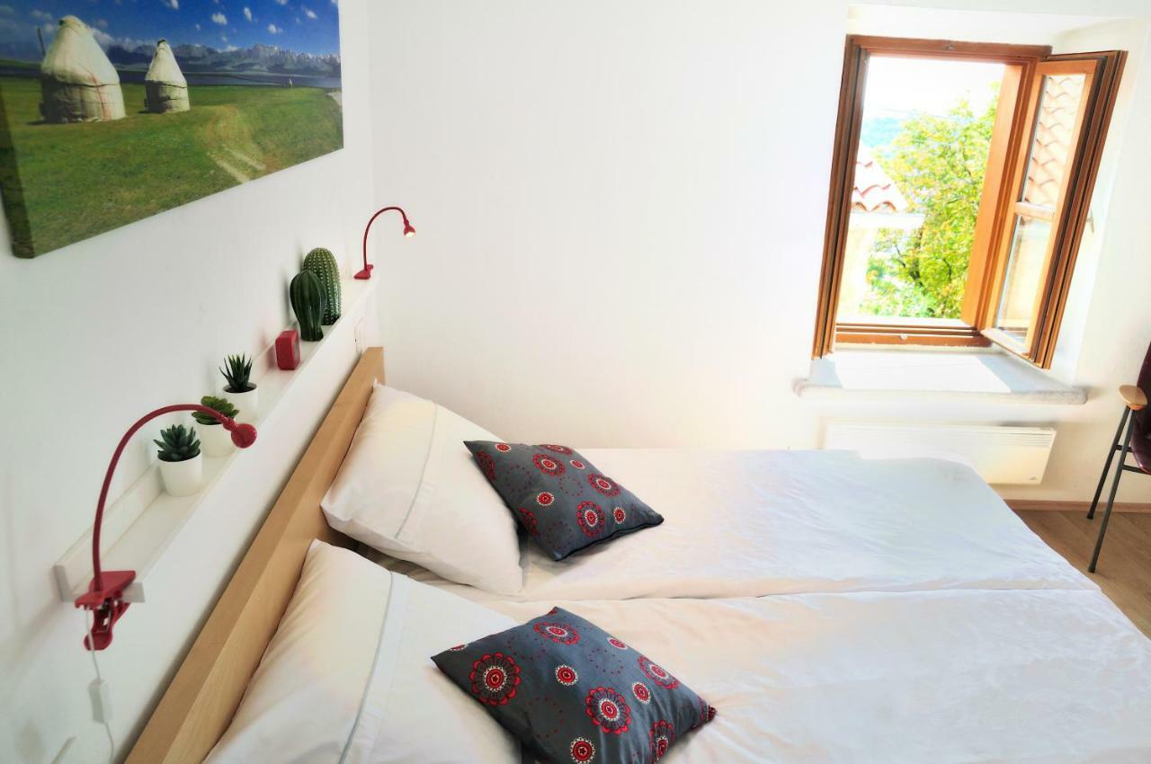 Blackbird House Stanjel Historic Center מראה חיצוני תמונה